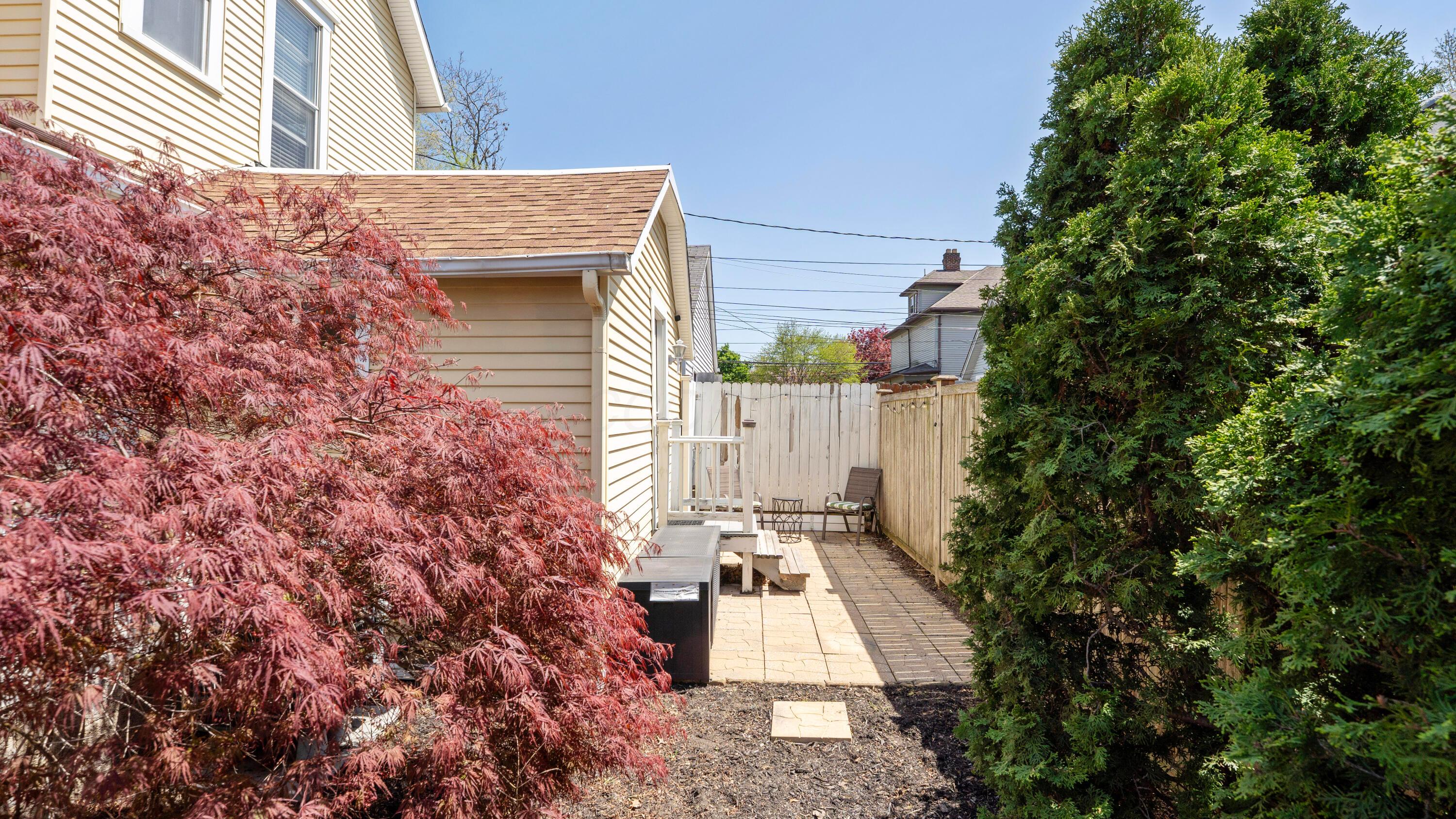 1148 Perry Street Columbus, OH 43201 - Photo 29 of 43 Back Patio