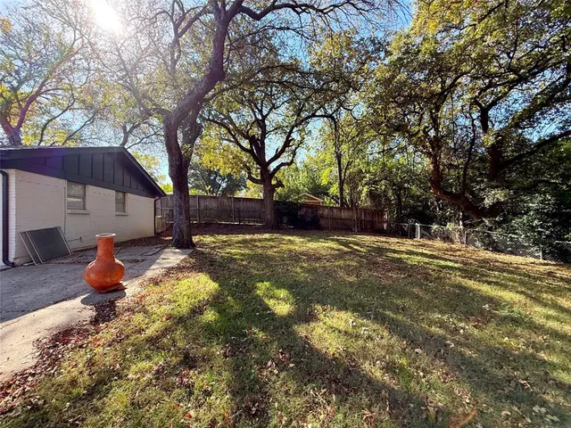 $329,000 | 702 Chestnut Drive, Arlington, TX 76012