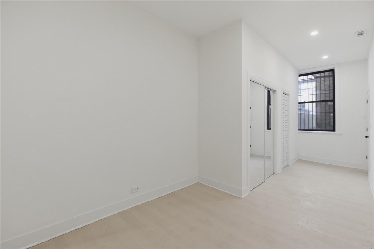 2234 West Irving Park Road, Unit 1 Chicago, IL 60618 - Photo 7 of 11