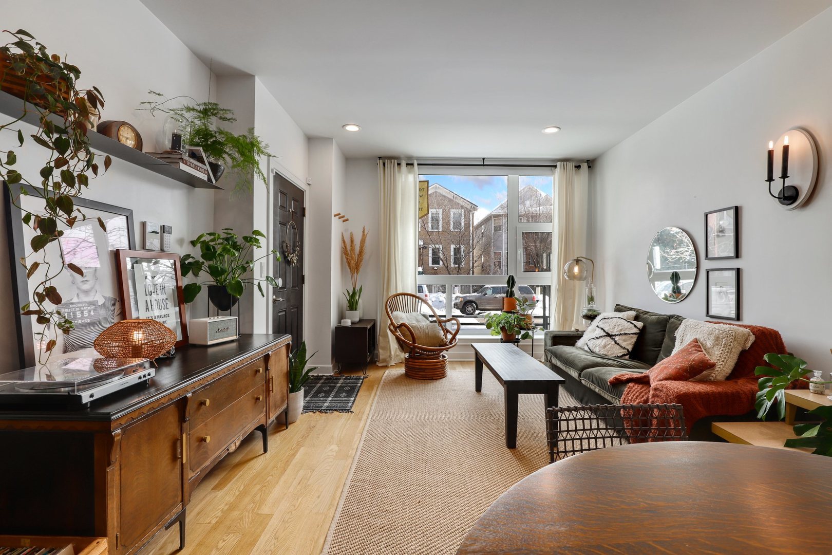 1810 South Racine Avenue, Unit 1 Chicago, IL 60608 - Photo 3 of 25