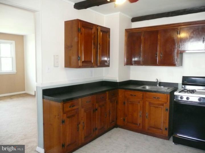 118 Barren Road Newtown Square, PA 19073 - Photo 5 of 21 Kitchen