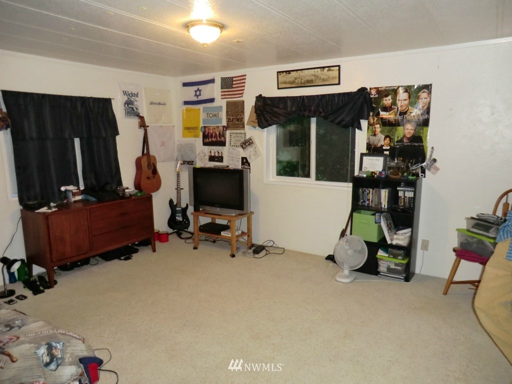 17214 Shantra Lane Southwest Rochester, WA 98579 - Photo 11 of 18