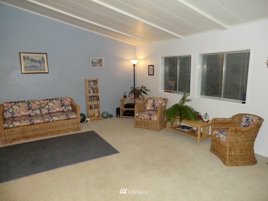 17214 Shantra Lane Southwest Rochester, WA 98579 - Photo 4 of 18