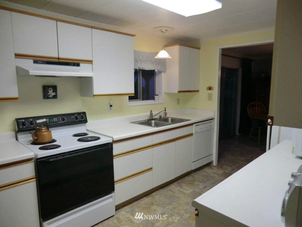 17214 Shantra Lane Southwest Rochester, WA 98579 - Photo 6 of 18