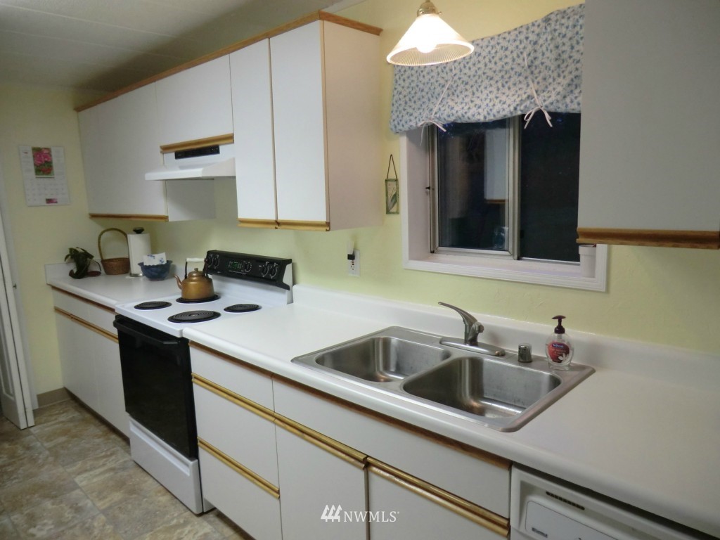 17214 Shantra Lane Southwest Rochester, WA 98579 - Photo 7 of 18