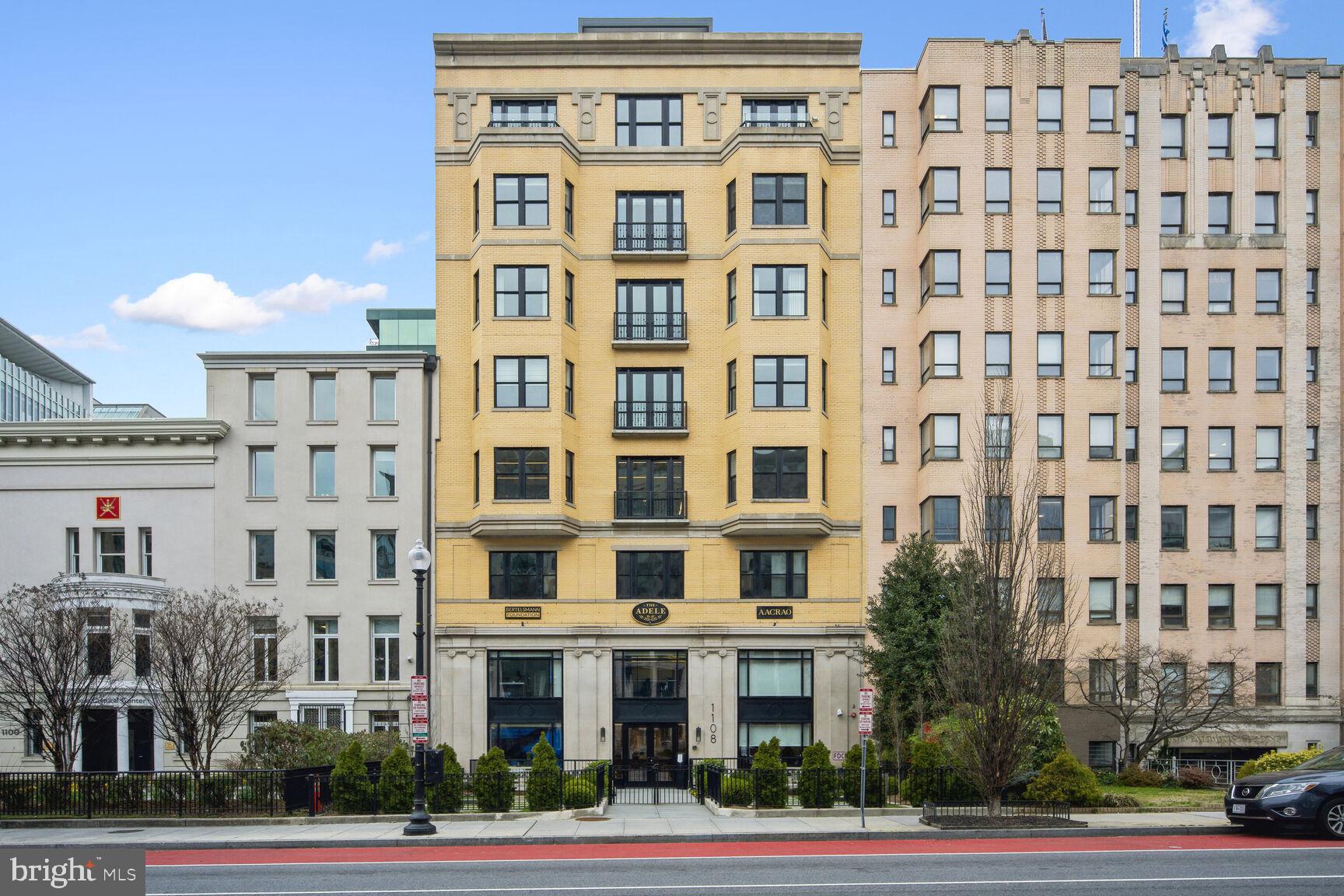 Charming building only 4 blocks to the White House