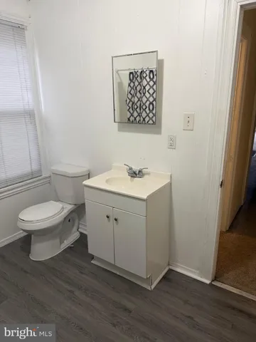 $2,325 | 215 West Airy Street, Norristown, PA 19401