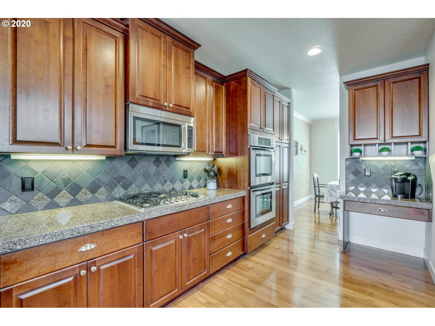 748 South 14th Place Ridgefield, WA 98642 - Photo 9 of 32 Gallery Image 9
