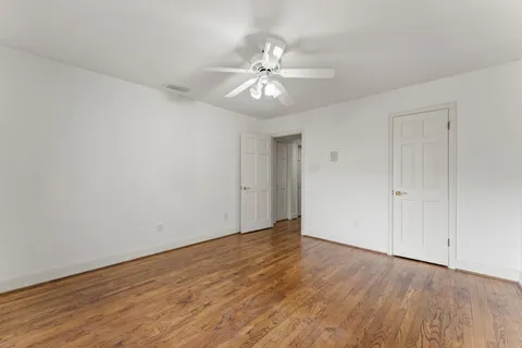 $1,000,000 | 5135 Edloe Street, Houston, TX 77005