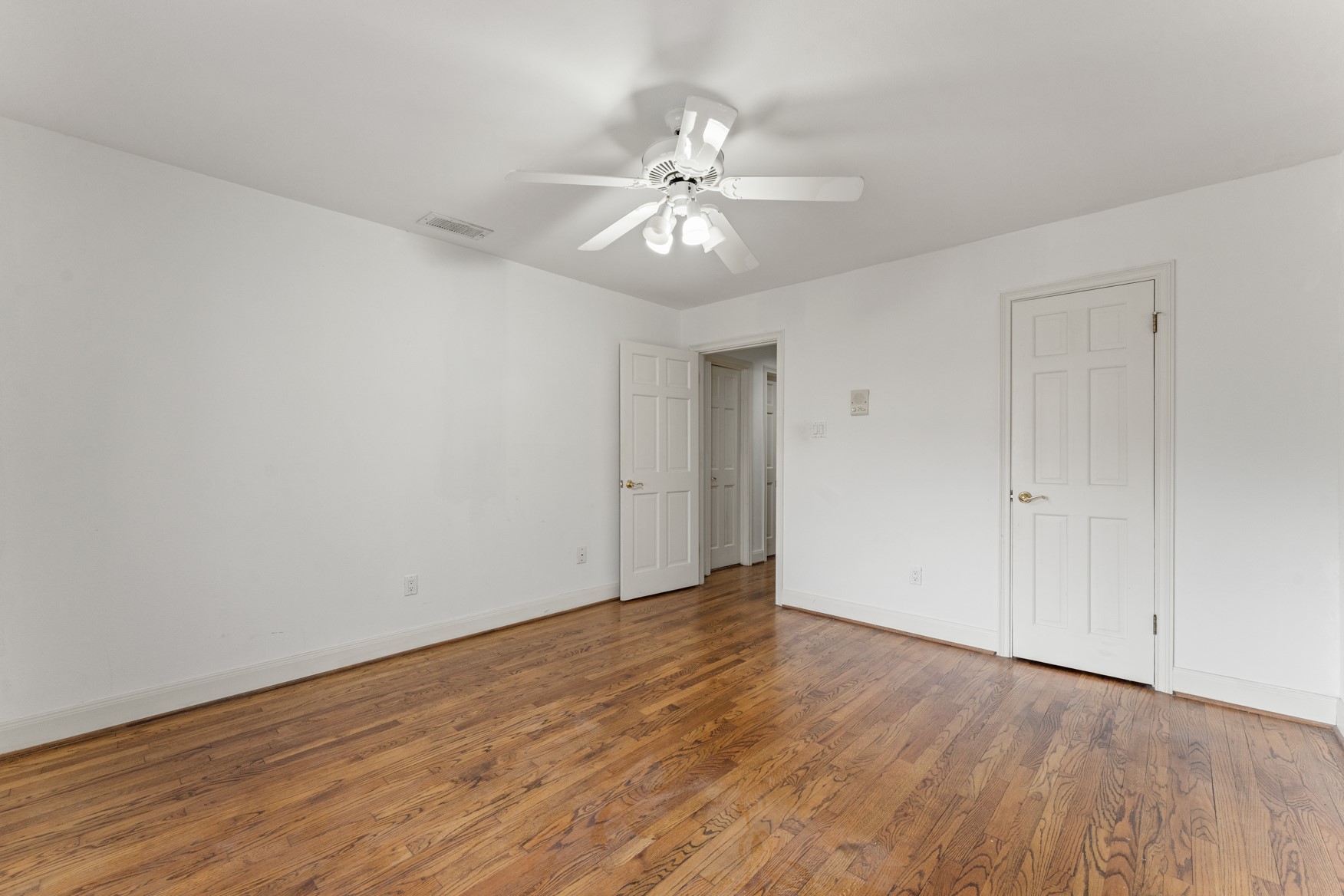 5135 Edloe Street Houston, TX 77005 - Photo 38 of 41