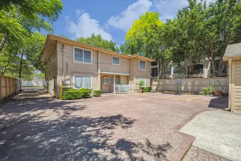 $1,000,000 | 5135 Edloe Street, Houston, TX 77005