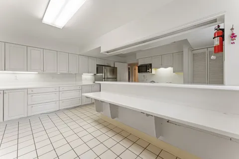 $1,000,000 | 5135 Edloe Street, Houston, TX 77005