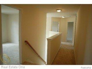 3100 Fantail Drive Rochester, MI 48309 - Photo 8 of 11 UPPER HALL