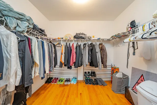 $899,900 | 202 English Lane, Northfield, NJ 08225