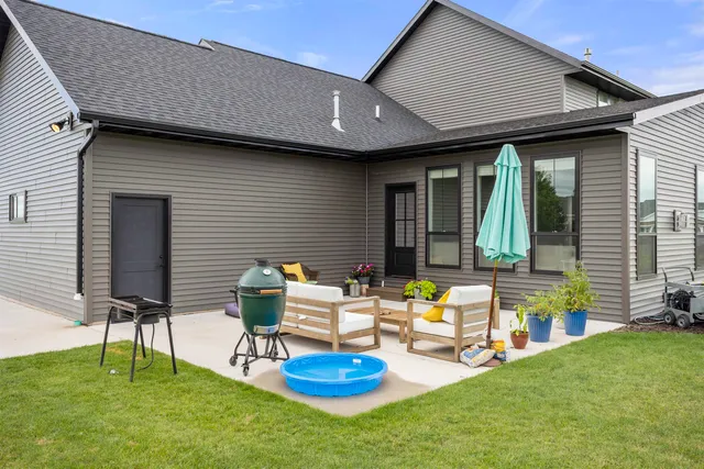 $994,900 | 4295 North Bountiful Lane, Appleton, WI 54913