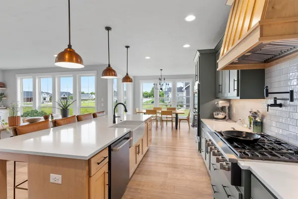 $949,900 | 4295 North Bountiful Lane, Appleton, WI 54913