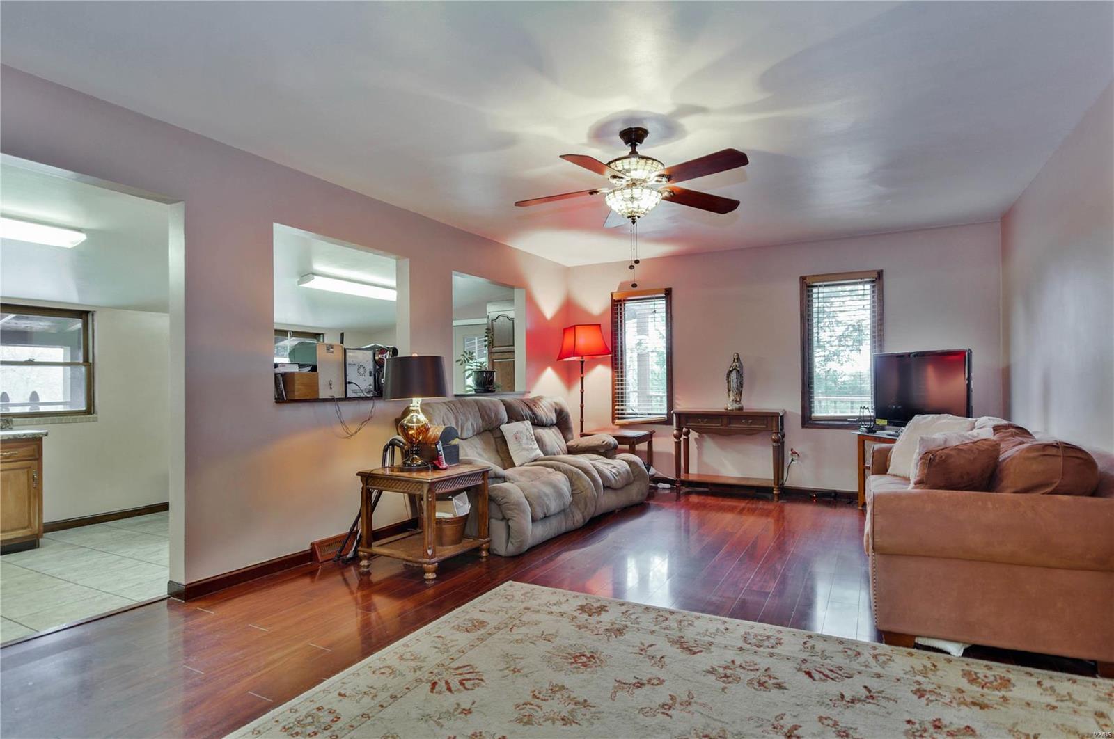 112 South Mulberry Road Collinsville, IL 62234 - Photo 11 of 27 Gallery Image 11