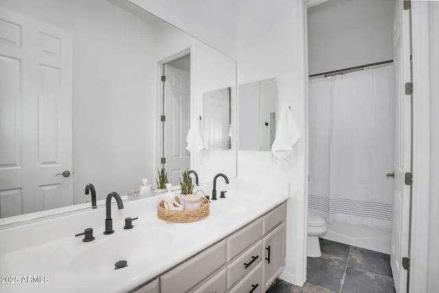 $4,000 | 4756 East Ironhorse Road, Gilbert, AZ 85297