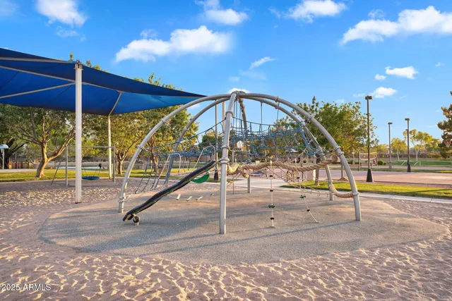 $4,000 | 4756 East Ironhorse Road, Gilbert, AZ 85297