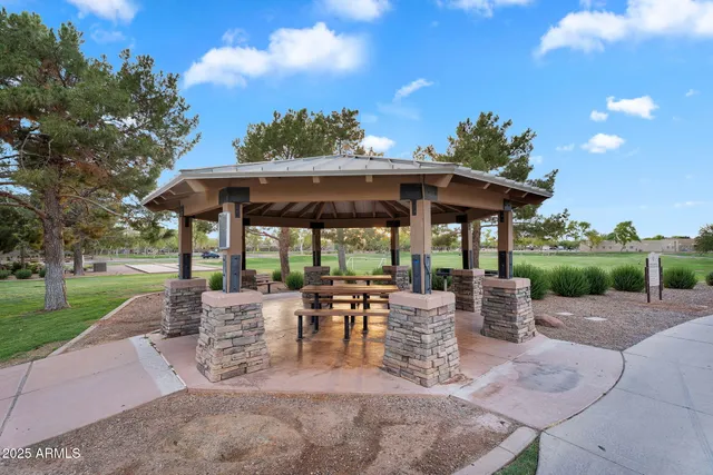 $4,000 | 4756 East Ironhorse Road, Gilbert, AZ 85297