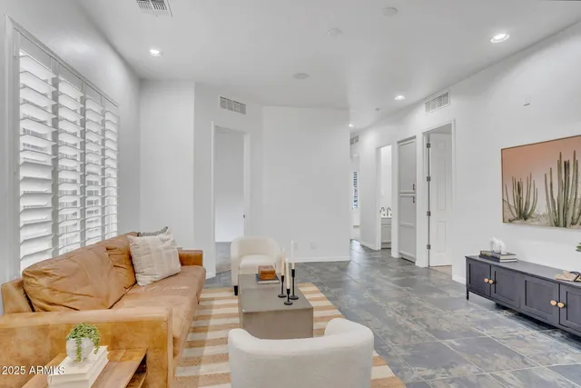 $4,000 | 4756 East Ironhorse Road, Gilbert, AZ 85297