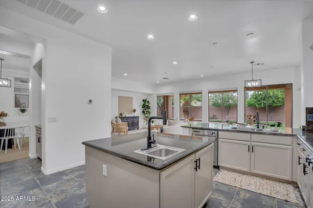 $4,000 | 4756 East Ironhorse Road, Gilbert, AZ 85297