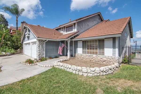 $739,000 | 16668 Lake Knoll Parkway, Riverside, CA 92503