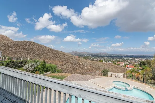 $739,000 | 16668 Lake Knoll Parkway, Riverside, CA 92503