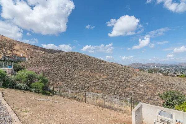 $739,000 | 16668 Lake Knoll Parkway, Riverside, CA 92503