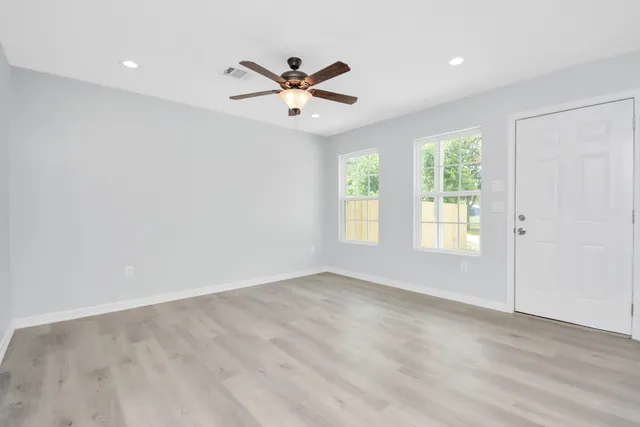 $1,695 | 8595 Parkway Drive, Unit C, Houston, TX 77088