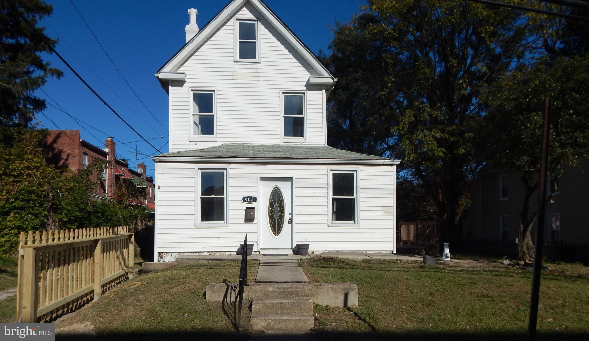 903 Desoto Road Baltimore, MD 21223 - Photo 5 of 79