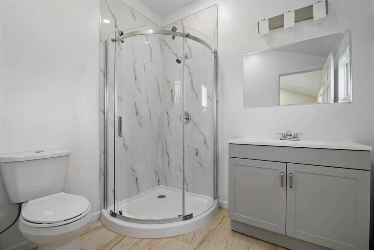 1652 Bonser Road Saylorsburg, PA 18353 - Photo 38 of 62 Primary bathroom