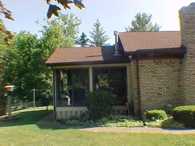 5151 King Road Howell, MI 48843 - Photo 16 of 22 MVC-024S.JPG