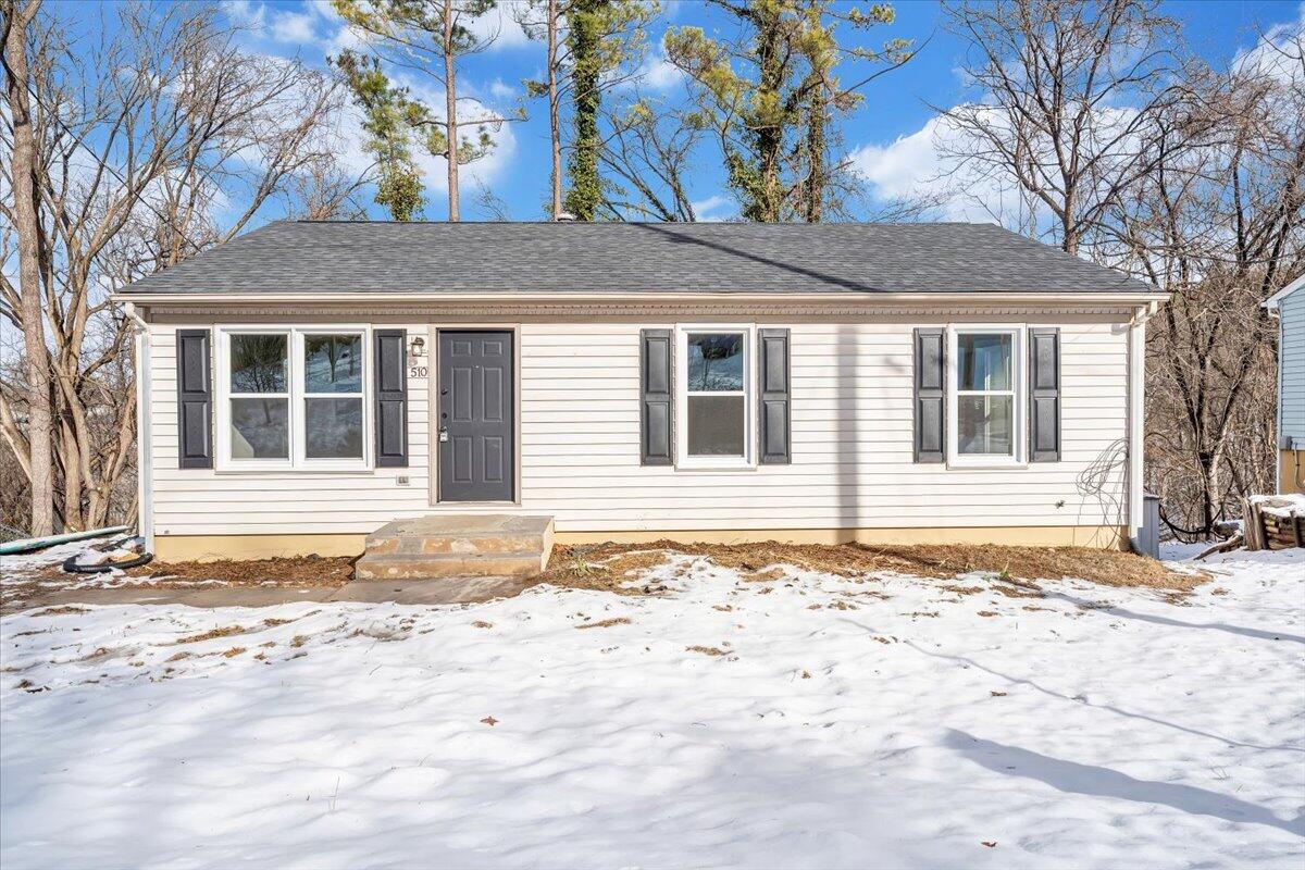 510 Ruddell Road Vinton, VA 24179 - Photo 1 of 33 01-MIB00851
