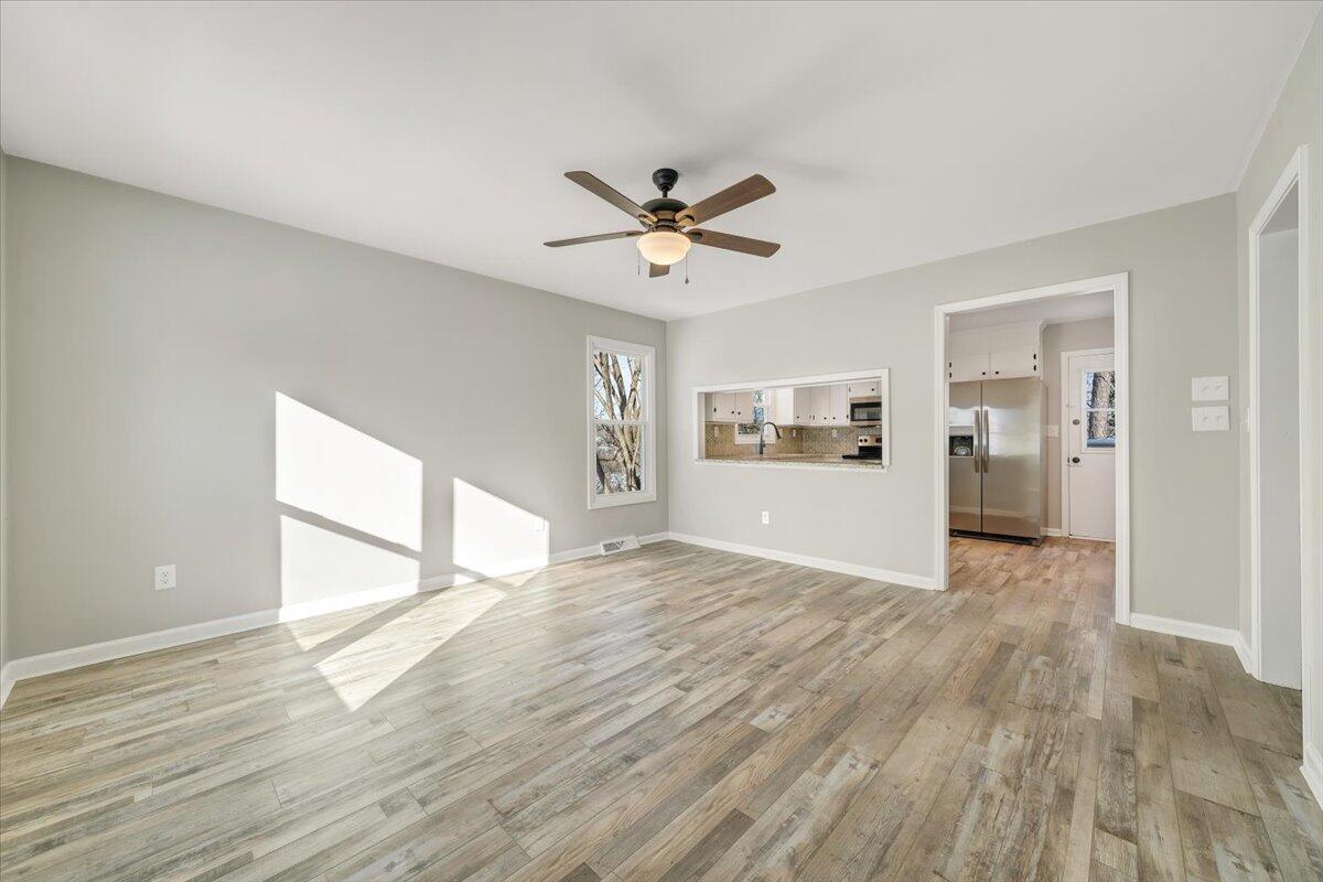 510 Ruddell Road Vinton, VA 24179 - Photo 2 of 33 02-MIB00758