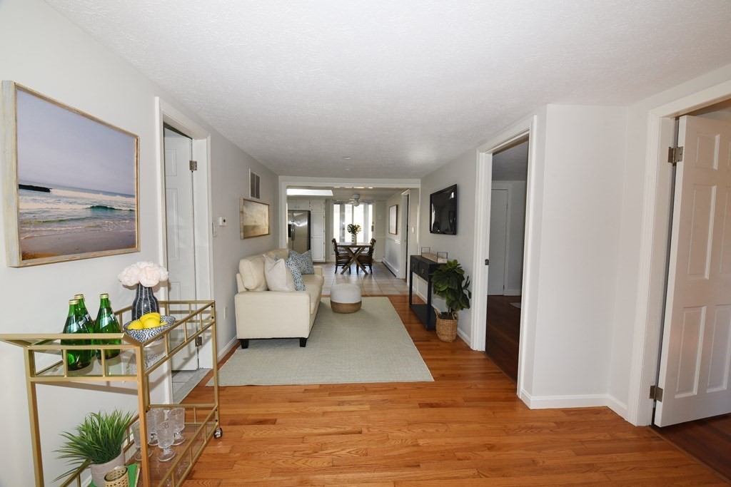 32 Mallard Road Marshfield, MA 02050 - Photo 8 of 37 Gallery Image 8