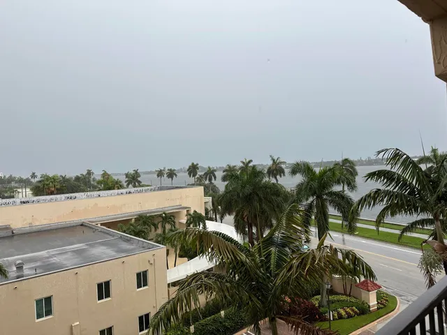 $1,950 | 1801 North Flagler Drive, Unit 538, West Palm Beach, FL 33407