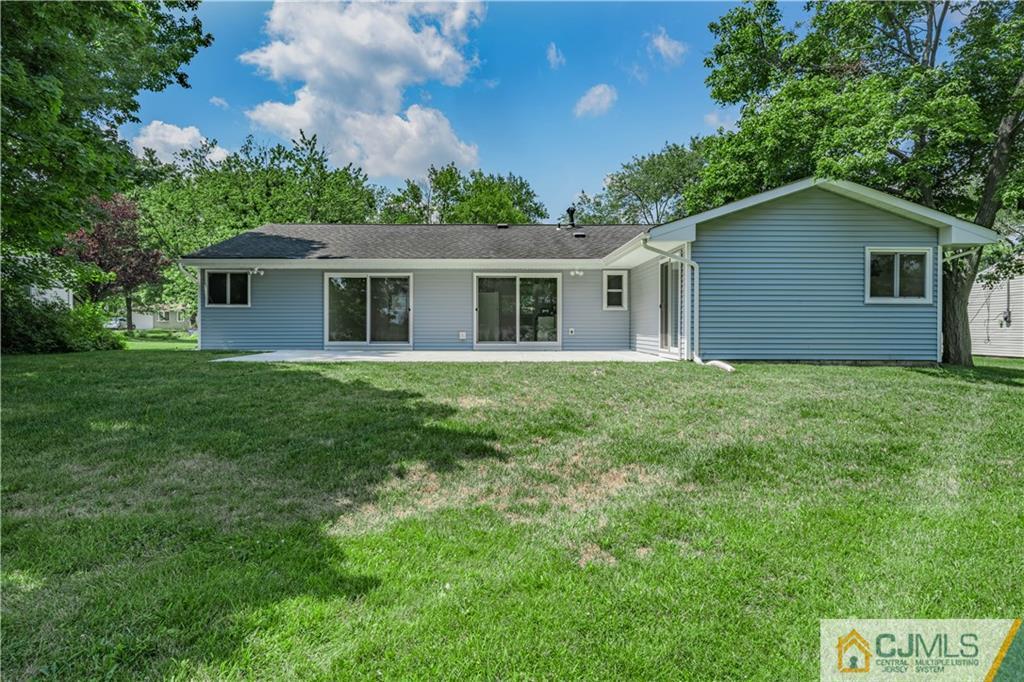 15 Pelham Road Kendall Park, NJ 08824 - Photo 9 of 26