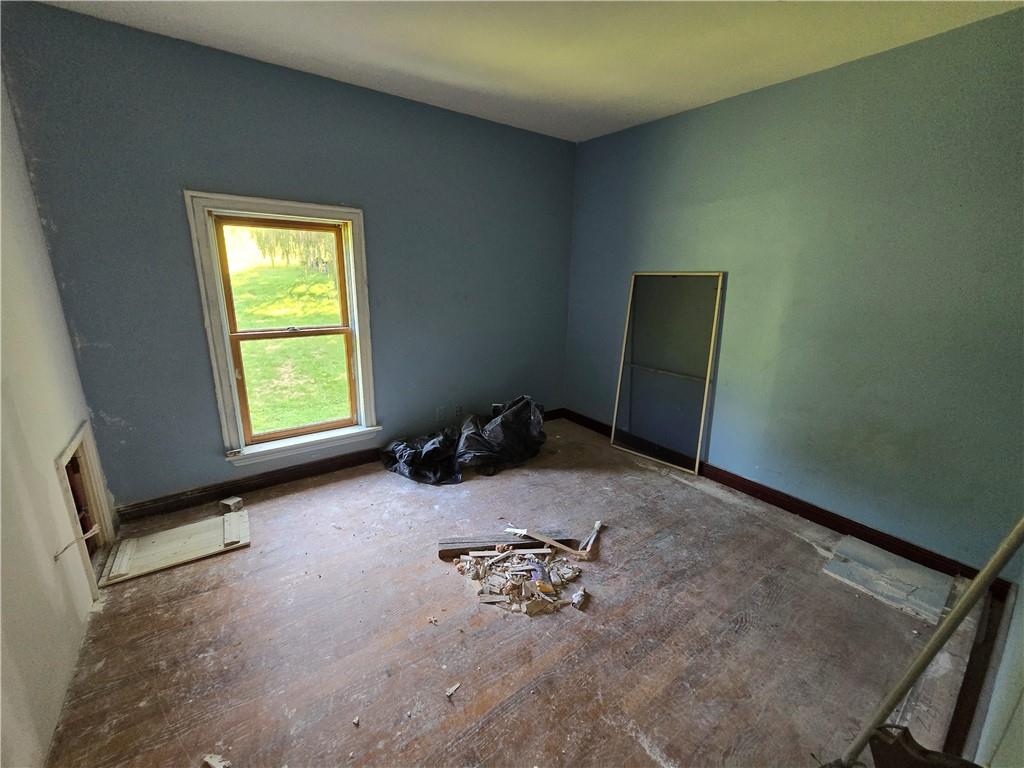 76 Rainey Road Eighty Four, PA 15330 - Photo 14 of 18 a room with a window