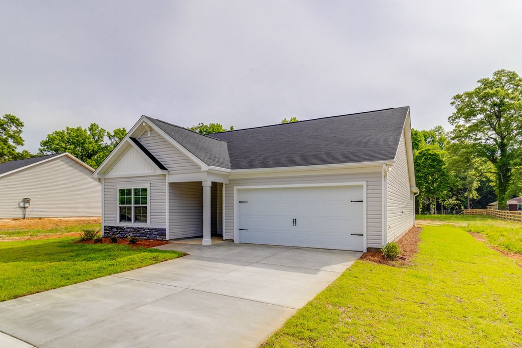545 East Brewington Road Sumter, SC 29153 - Photo 3 of 32
