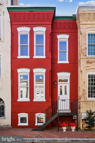 $799,900 | 629 Acker Place Northeast, Washington, DC 20002