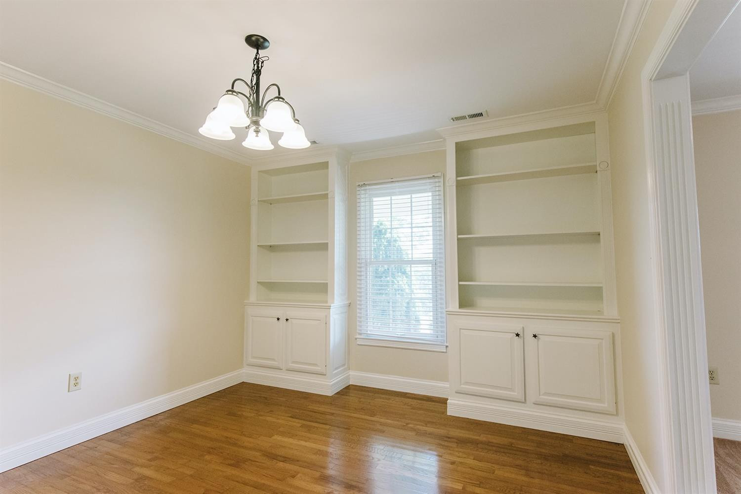 7932 Mt Sterling Road Winchester, KY 40391 - Photo 10 of 54 Dining Room