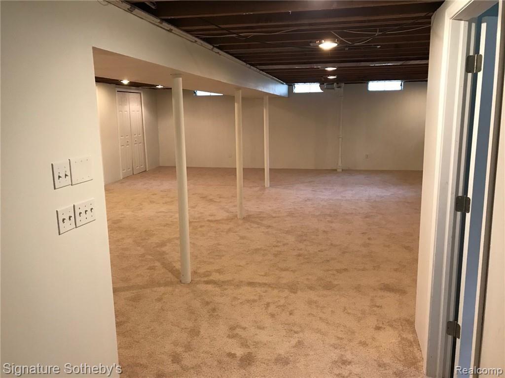 28512 Quail Hollow Road Farmington Hills, MI 48331 - Photo 21 of 28