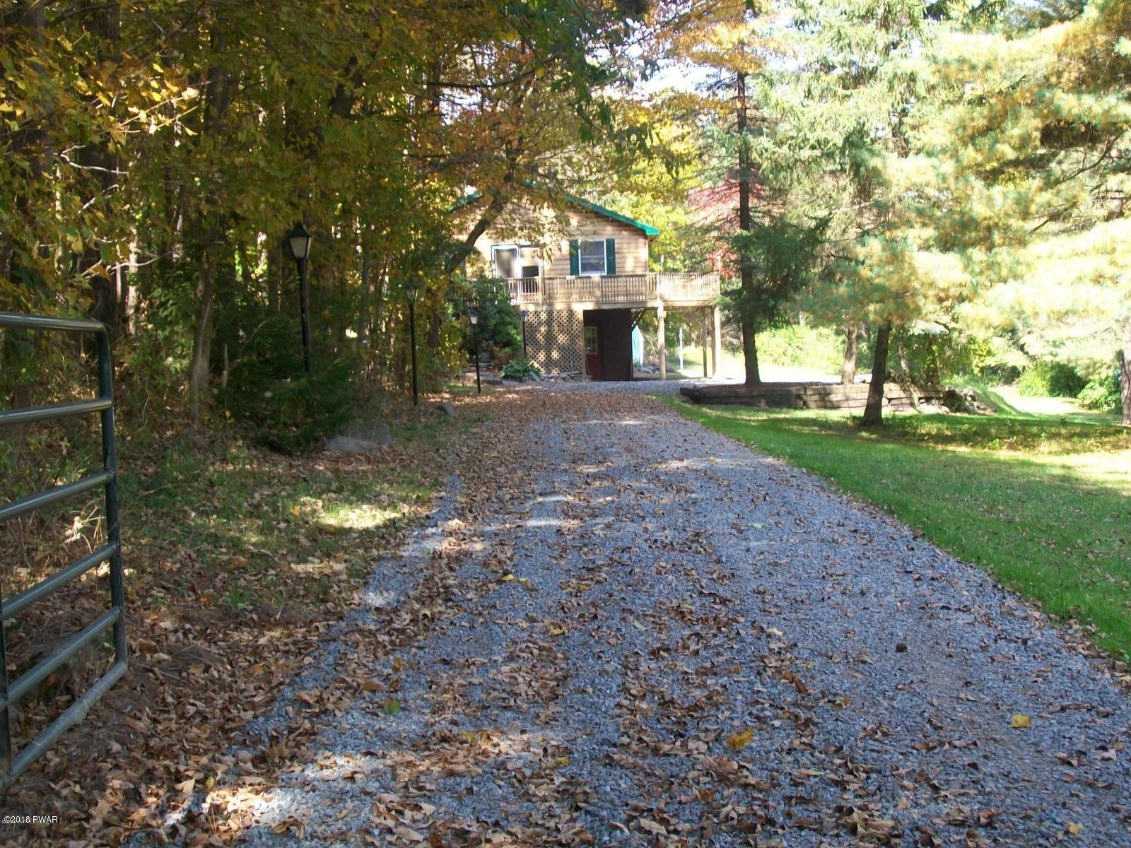 563 Huckleberry Road Newfoundland, PA 18445 - Photo 15 of 16