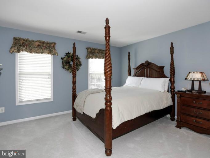 10498 Dunn Meadow Road Vienna, VA 22182 - Photo 15 of 30 Bedroom