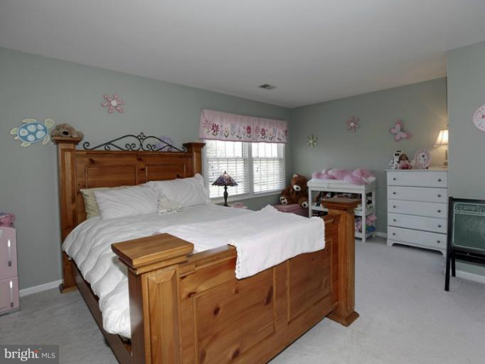 10498 Dunn Meadow Road Vienna, VA 22182 - Photo 29 of 30 Bedroom