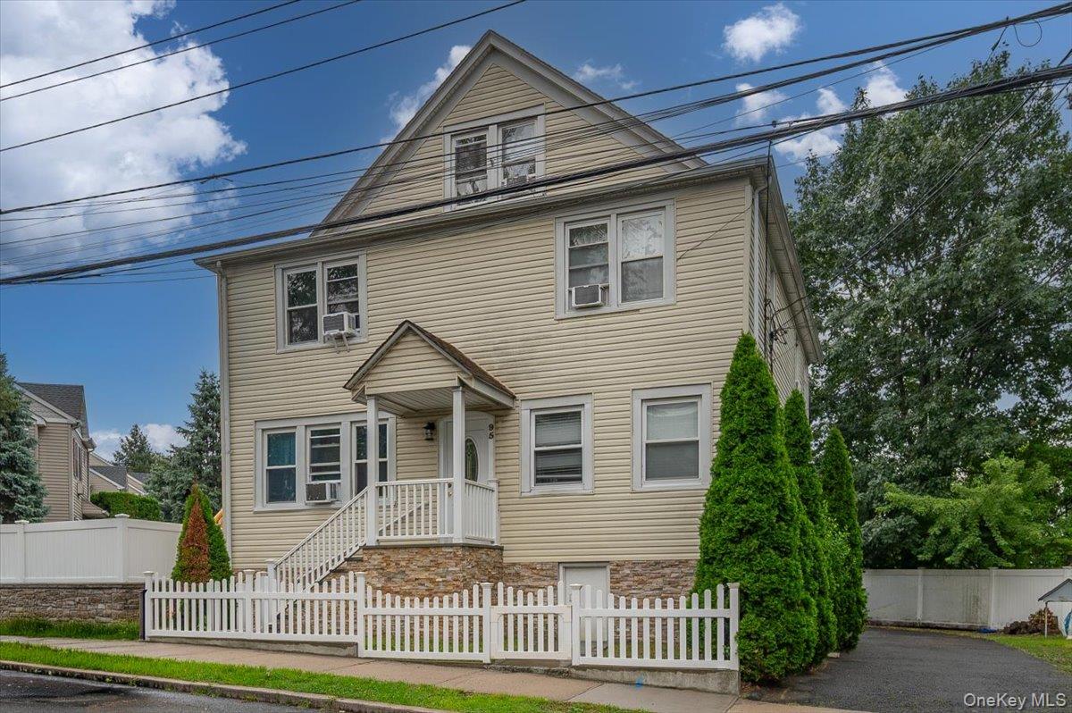 95 Grant Street Rye Brook, NY 10573 - Photo 2 of 30 Exterior