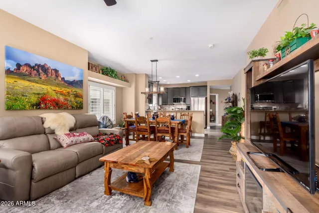 $539,000 | 5350 East Deer Valley Drive, Unit 3274, Phoenix, AZ 85054