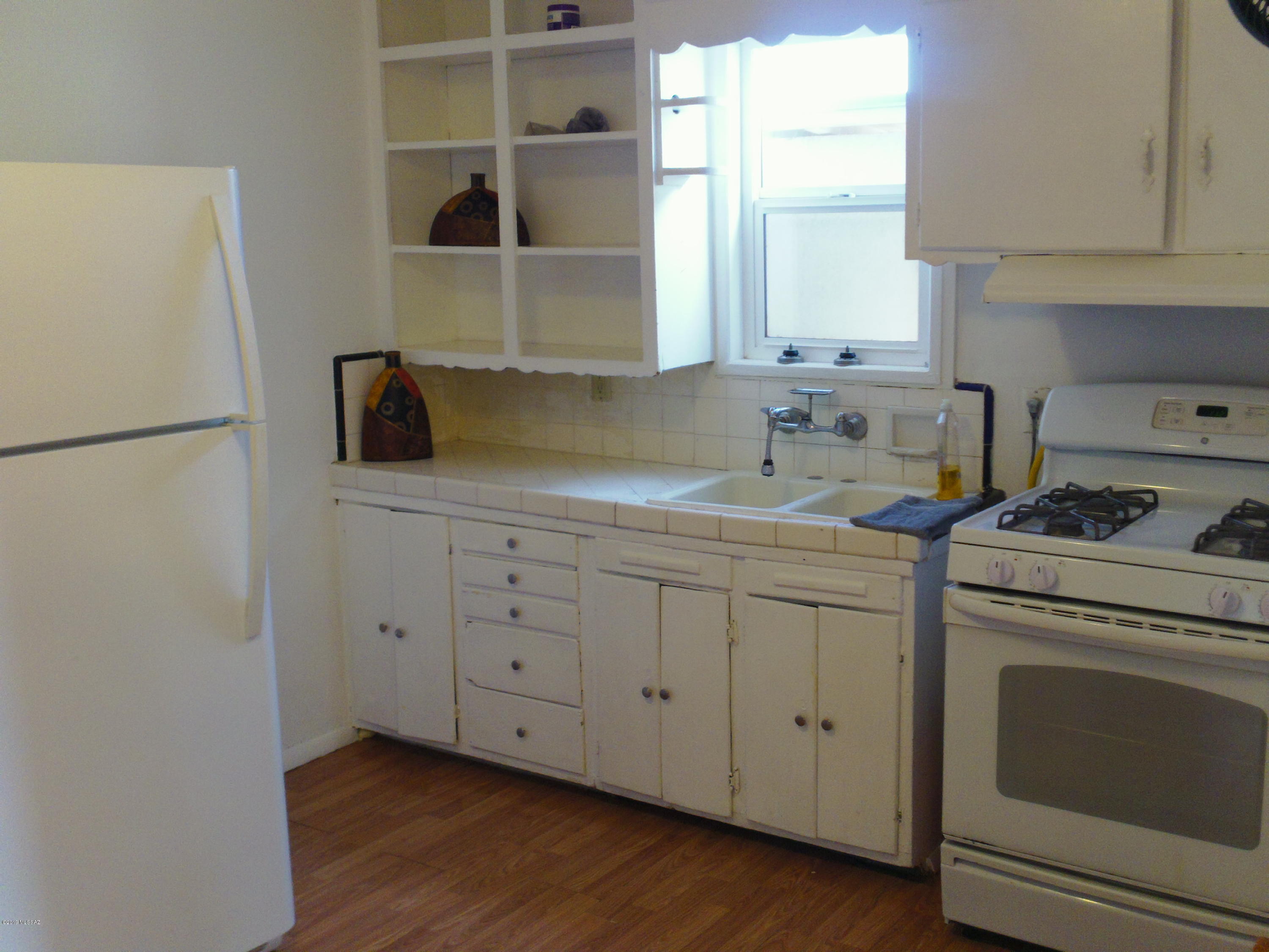 608 West Simmons Road Tucson, AZ 85705 - Photo 3 of 29