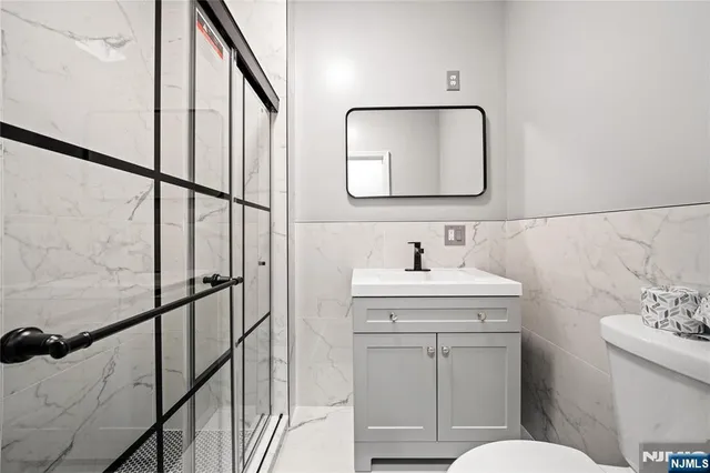 $859,000 | 20 East 31st Street, Bayonne, NJ 07002